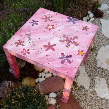 Dětský stůl – růžový – kytky 2