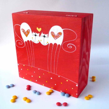 Krabice na čaj velká – červená – zamilované kočky 2