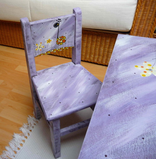Židle s opěrkou – fialová s žirafou